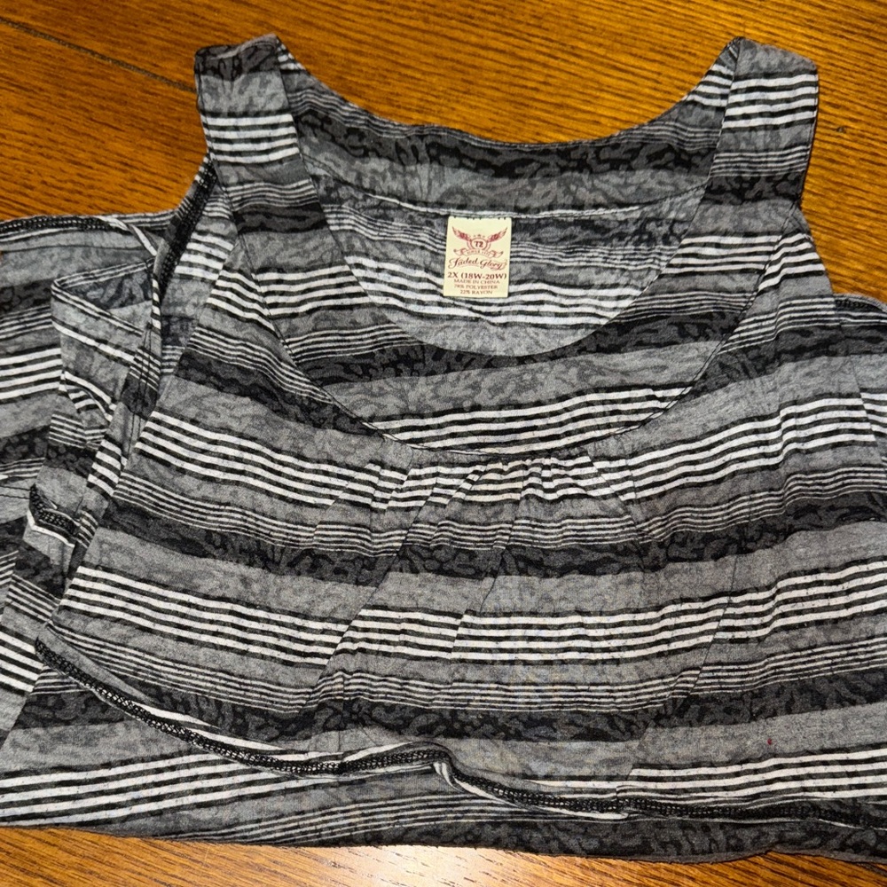 Faded Glory Black and Gray Striped Short Sleeve Top